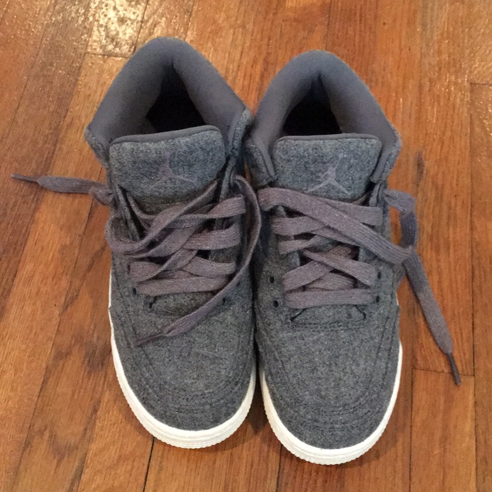 Boys size jordens